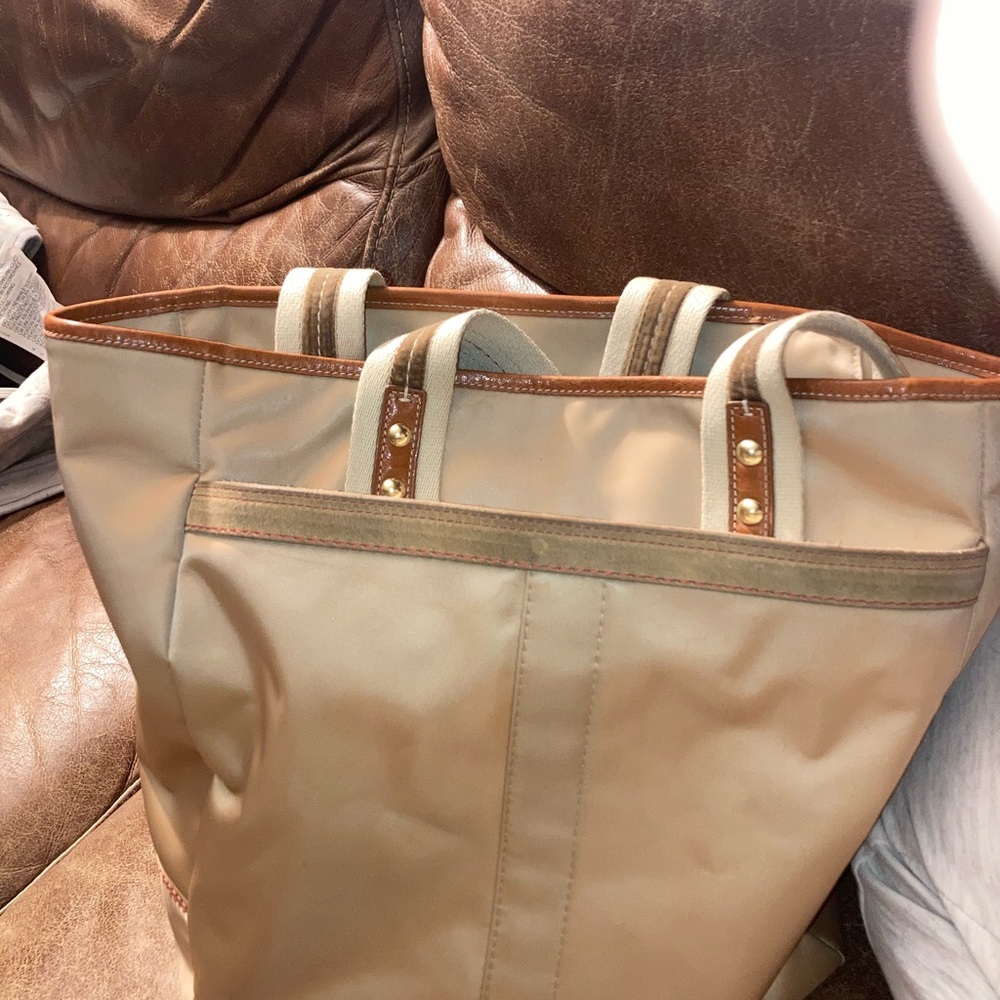 Coach vintage 2005 Hamptons leatherware nylon champagne Tote and Wristlet Set - Picture 7 of 16